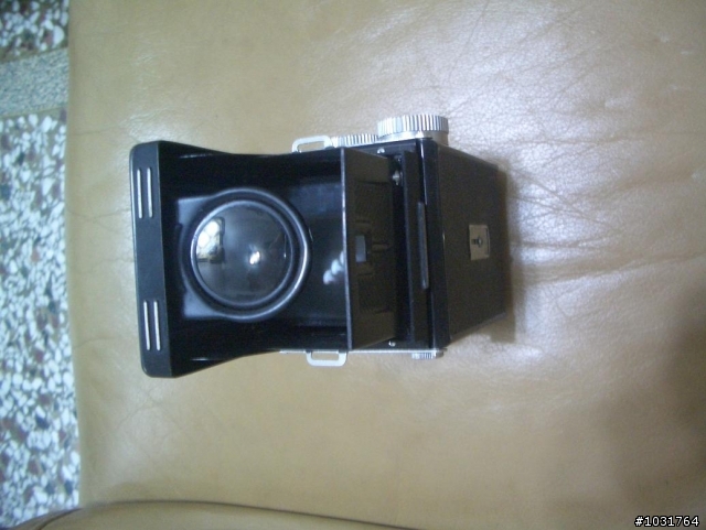 遲了約45年的開箱文  YASHICA-A