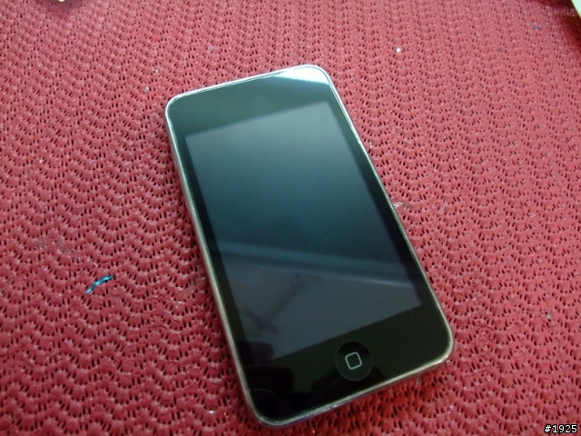 iPod touch包膜照分享(透明卡夢)