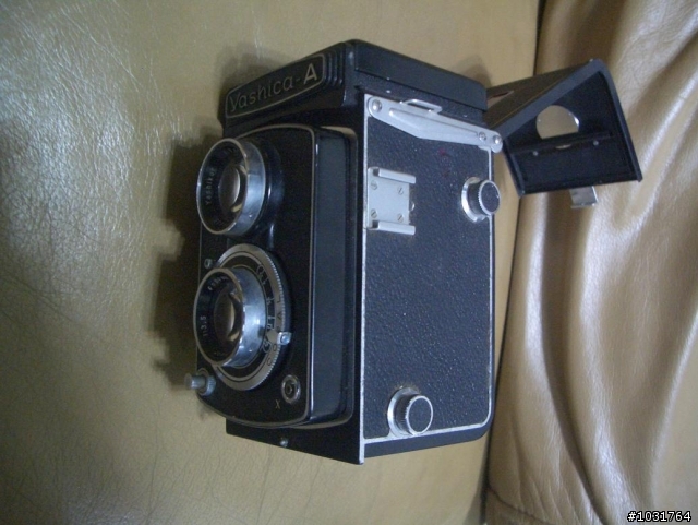 遲了約45年的開箱文  YASHICA-A