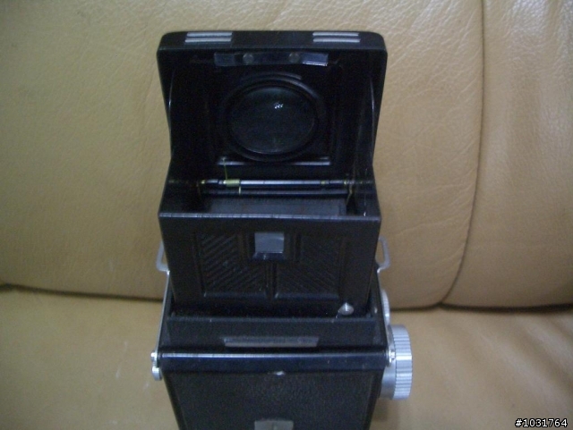 遲了約45年的開箱文  YASHICA-A