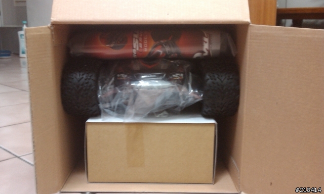 TRAXXAS 1/16 E-REVO 小開箱 5/6更新
