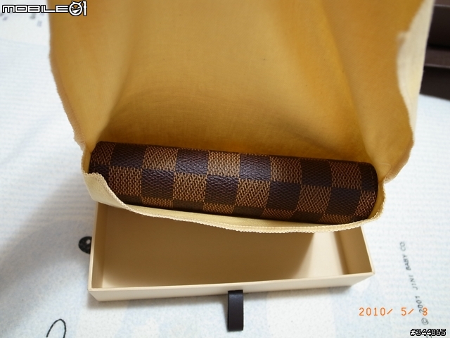 <分享> LV棋盤格紋中夾