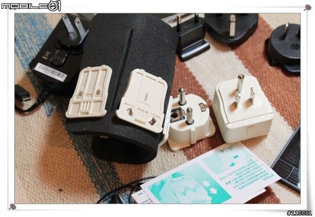[開箱]BOLD 9700入手+LUXA2 H2手機支架+iTech FM藍芽耳機
