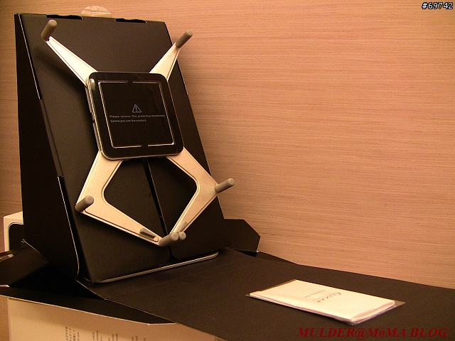 [MoMo桑分享] LUXA2 H4 Holder:iPad 最棒的iPad桌上立架/支架 !!