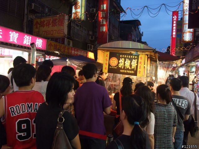 [食記] 台北 饒河街夜市-東發號麵線+油飯、始祖胡椒餅