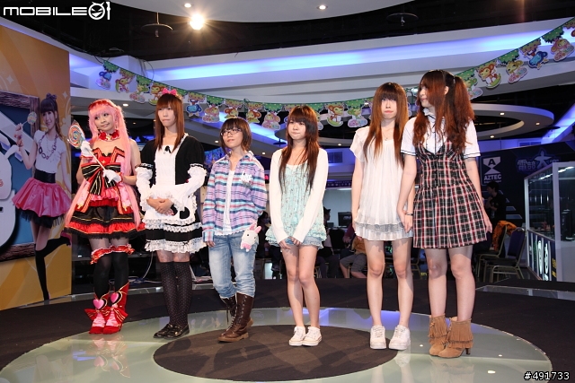［採訪]蝴蝶姐姐現身《彩虹汽泡Online》玩家同樂會 見面會圓滿結束