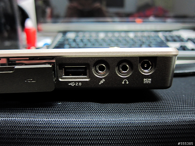 [更新]高CP值UMPC-R2BH80000(R2E)-簡易開箱-外加3.5網卡韌體更新