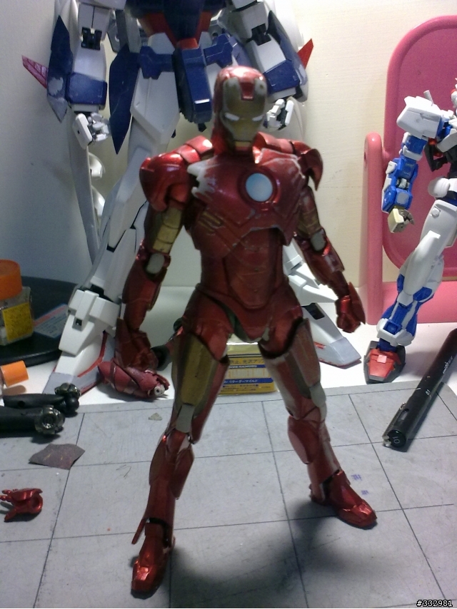 打造8吋的hot toys - MARVEL Select IRONMAN Mark IV