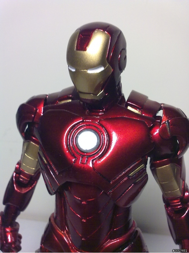 打造8吋的hot toys - MARVEL Select IRONMAN Mark IV