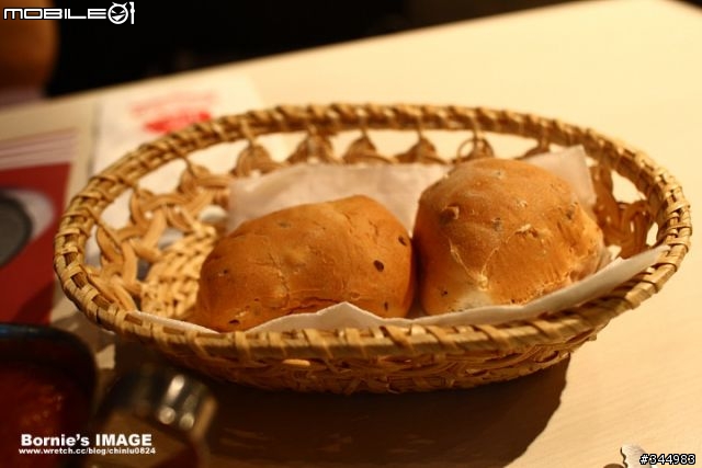 [分享]瘋牛排洋食-挑戰22Oz超大牛排~