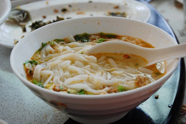 里港滇緬村美食