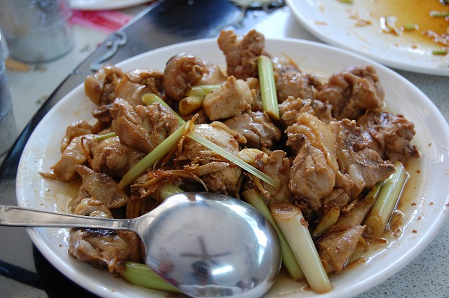 里港滇緬村美食