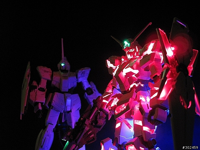 發光實驗作No.5 獨角獸毀滅模式 [HGUC] RX-0 Unicorn Gundam [destroy mode]