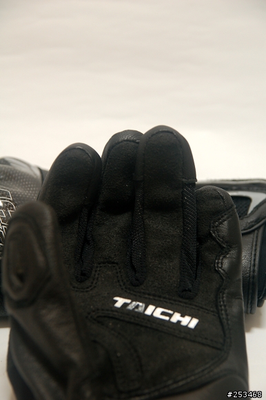 [分享]雨過天青 RS-TAICHI RST374 防水手套