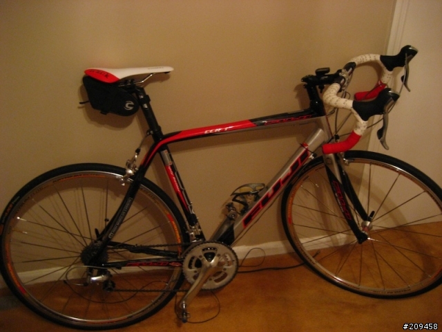 [開箱] 這個月的敗家成果 (Oakley, Sidi, Look, Fizik)