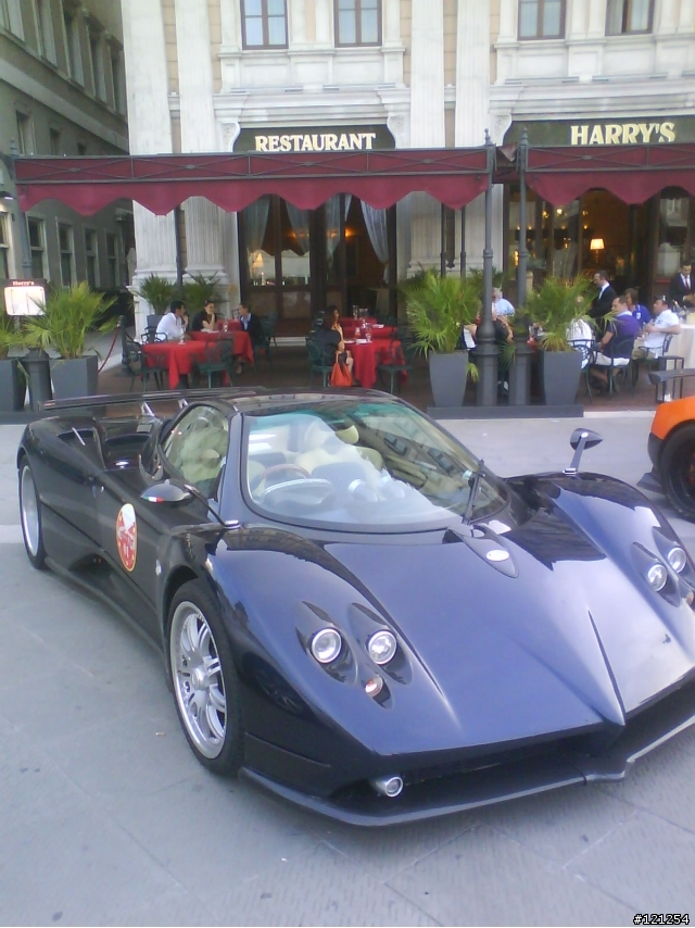 Zonda趴~哪來這麼多的Pagani Zonda啊~連全球限量五台的Zonda Cinque Roadster也有??