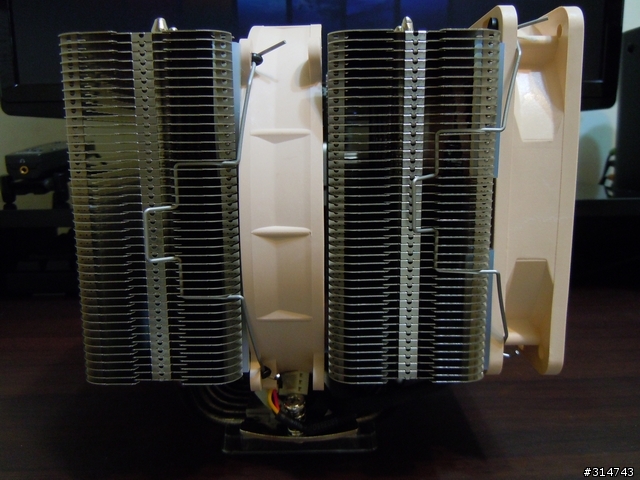 [開箱分享]貓頭鷹Noctua NH-D14塔式散熱器