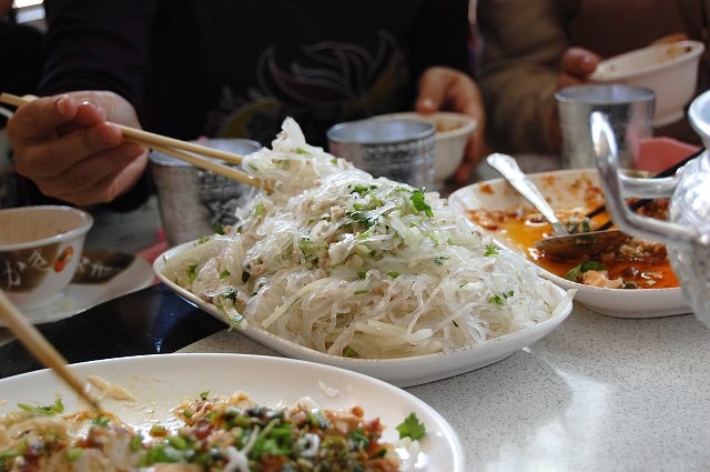 里港滇緬村美食