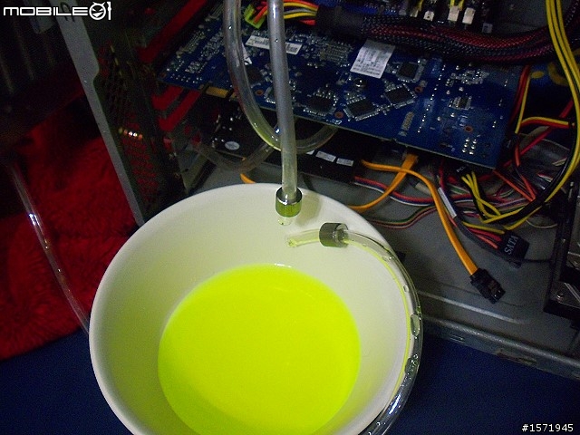 新手玩水冷... 圖文心得... 新增換機殼篇～