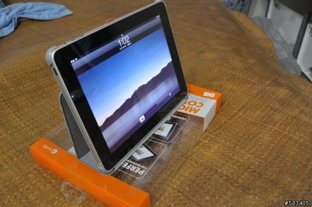 [分享]iPad保護套-Macally bookstand~