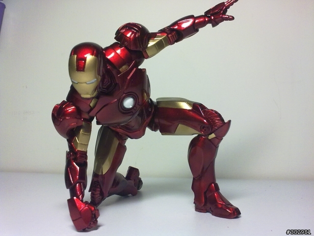 打造8吋的hot toys - MARVEL Select IRONMAN Mark IV