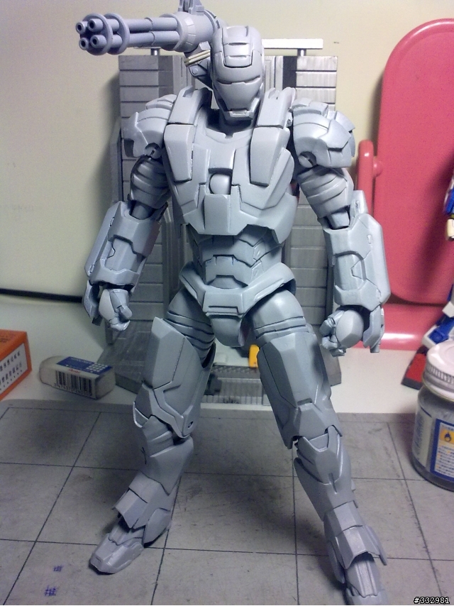 打造8吋的hot toys - MARVEL Select IRONMAN Mark IV