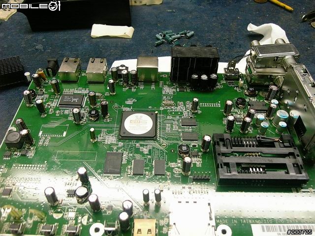 [開刀文]解剖 I.O DATA デジタルチユ ーナー  HVT-BCT300 及 東芝デジタルチユ ーナー  D-TR1