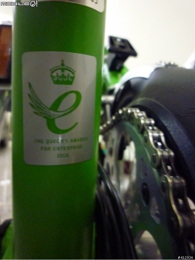 [開箱] BROMPTON Titanium 2010年式 蘋果綠 客製P把鈦布! 鈦布vs鈦鳥大比拼~