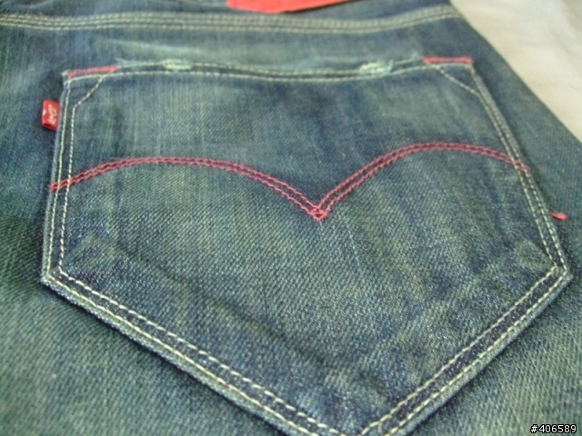 【分享】Levi's Slim Straight 522 完全不專業開箱
