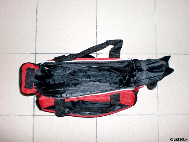[開箱文]Ferrari 法拉利媽媽包 同場加映法拉利全系列嬰兒用品