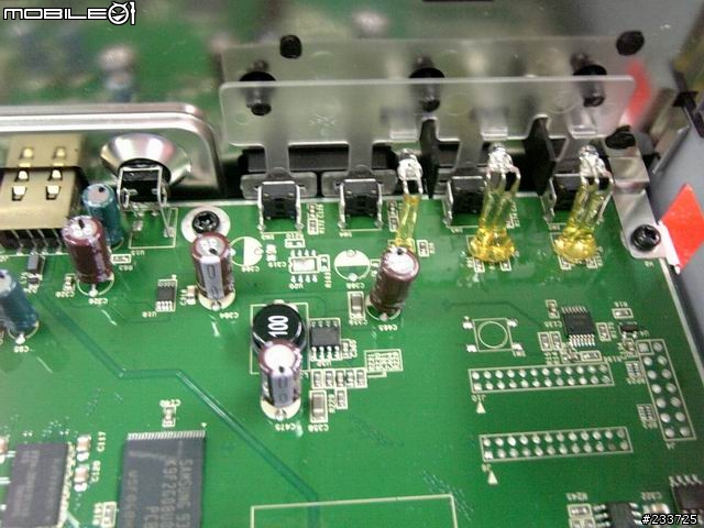 [開刀文]解剖 I.O DATA デジタルチユ ーナー  HVT-BCT300 及 東芝デジタルチユ ーナー  D-TR1