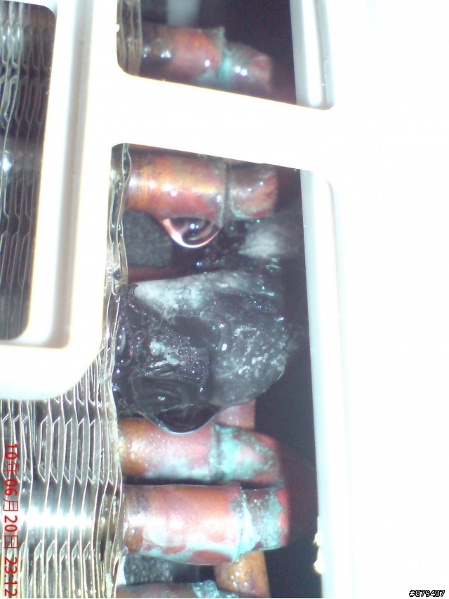 國際牌窗型冷氣機出現結冰狀況，出風口溫吹出25度，不會冷了