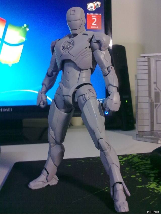 打造8吋的hot toys - MARVEL Select IRONMAN Mark IV