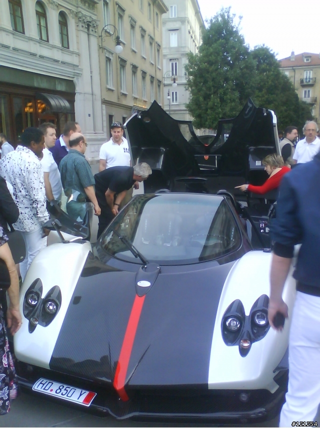Zonda趴~哪來這麼多的Pagani Zonda啊~連全球限量五台的Zonda Cinque Roadster也有??