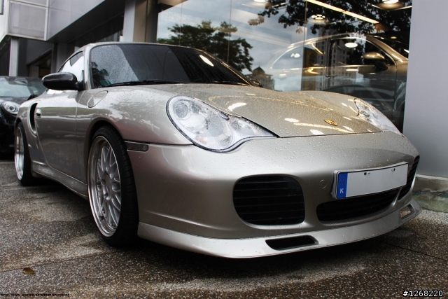台中PORSCHE展示間的親切感XD