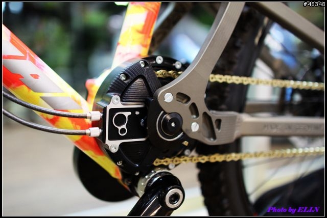 分享世界頂級登山車"NICOLAI TFR(迷彩客製-全台唯一)"