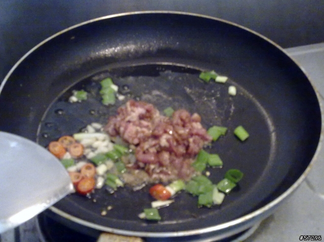『輕鬆料理』台式泡菜醬炒肉絲
