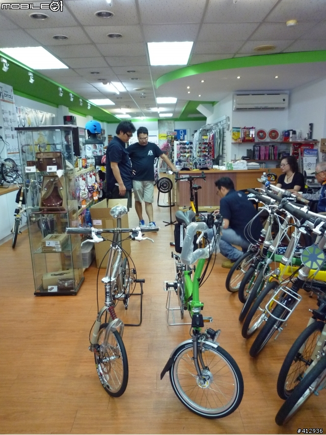 [開箱] BROMPTON Titanium 2010年式 蘋果綠 客製P把鈦布! 鈦布vs鈦鳥大比拼~