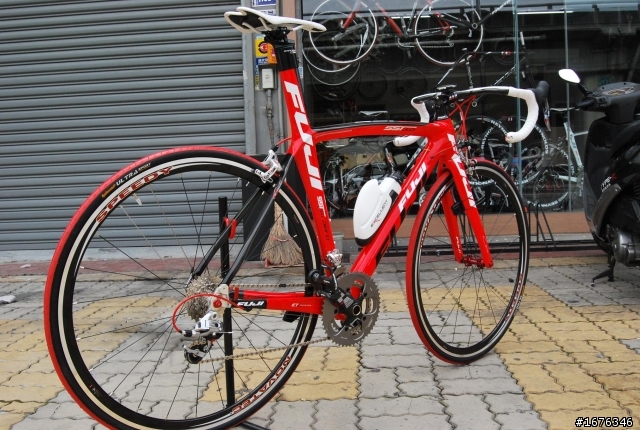 [開箱文 ]  公路車新手 入手  FUJI  SST 3.0