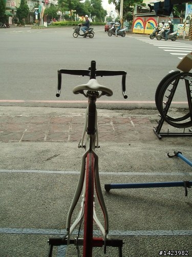 我的第一台公路車LOUIS GARNEAU SONIX
