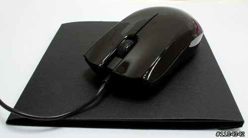 ◤分享◢ RAZER 地獄狂蛇 鏡面特別版～好銷魂的質感阿！