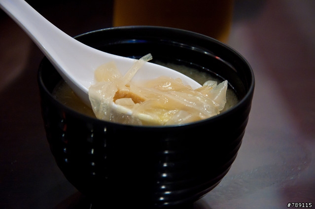 [食記]平價餐點新選擇～老外HELLO便當