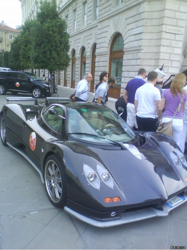 Zonda趴~哪來這麼多的Pagani Zonda啊~連全球限量五台的Zonda Cinque Roadster也有??