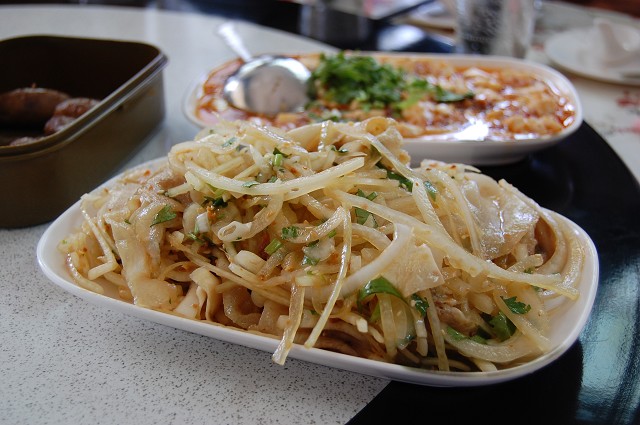 里港滇緬村美食