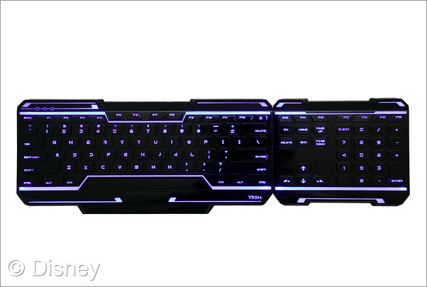 [新聞] Razer又準備打機海戰術了...《TRON: LEGACY》鍵盤滑鼠曝光