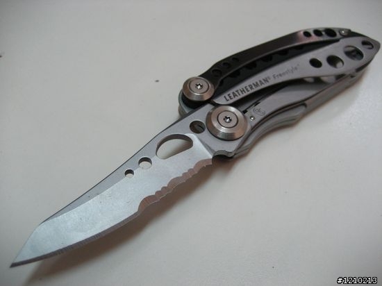 新玩具 LEATHERMAN Freestyle