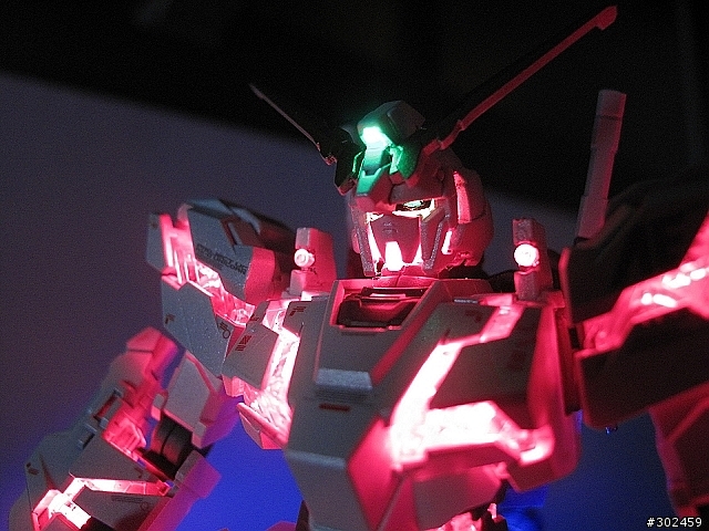 發光實驗作No.5 獨角獸毀滅模式 [HGUC] RX-0 Unicorn Gundam [destroy mode]