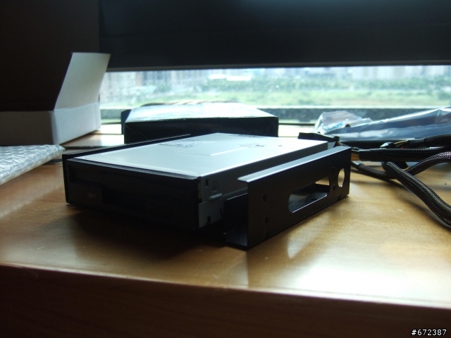 Antec Mini P180安裝問題
