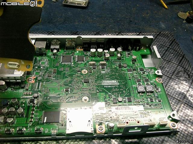 [開刀文]解剖 I.O DATA デジタルチユ ーナー  HVT-BCT300 及 東芝デジタルチユ ーナー  D-TR1