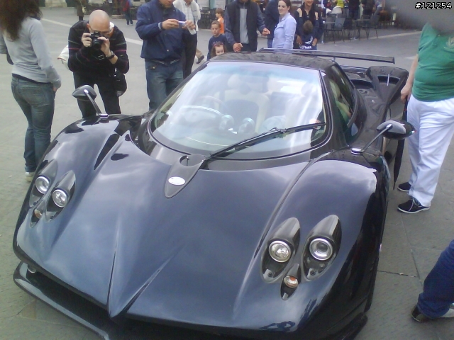 Zonda趴~哪來這麼多的Pagani Zonda啊~連全球限量五台的Zonda Cinque Roadster也有??